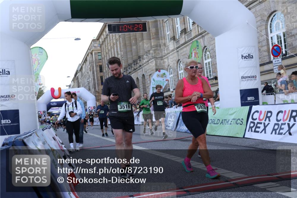 07.09.2025 - BARMER Alsterlauf Strokosch-Dieckow http://msf.ph/oto/8723190 07.09.2025 10:04:28 Ziel 2271, 2364, 2652, 2702, 2709, 3519, 3745, 3918, 3946, 5371, 5479, 5497, 5689, 5938, 6123, 6205, 8041, 8306 meine-sportfotos.de