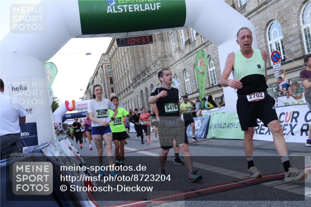 07.09.2025 - BARMER Alsterlauf Strokosch-Dieckow http://msf.ph/oto/8723204 07.09.2025 10:04:36 Ziel 2259, 2271, 2364, 2511, 2620, 2702, 2956, 3006, 3436, 3764, 3765, 3766, 3918, 4461, 5479, 5497, 5645, 5753, 5984, 6031, 6205, 8183, 8213, 8301, 8306, 8434 meine-sportfotos.de