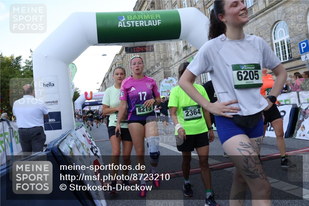 07.09.2025 - BARMER Alsterlauf Strokosch-Dieckow http://msf.ph/oto/8723210 07.09.2025 10:04:40 Ziel 2259, 2364, 2477, 2511, 2620, 2708, 2859, 2956, 2986, 3006, 3436, 3764, 3765, 3766, 4392, 4461, 5645, 5659, 5753, 5923, 5984, 6005, 6007, 6031, 6296, 8183, 8213, 8301, 8434 meine-sportfotos.de