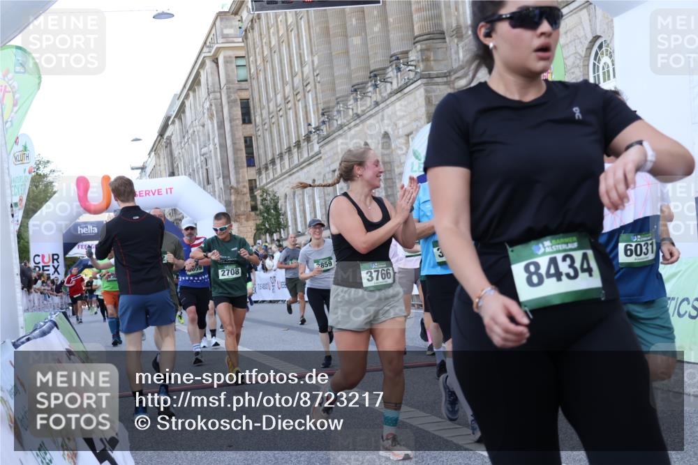 07.09.2025 - BARMER Alsterlauf Strokosch-Dieckow http://msf.ph/oto/8723217 07.09.2025 10:04:44 Ziel 2477, 2511, 2708, 2859, 2956, 2986, 3027, 3281, 3420, 3423, 3436, 3764, 3765, 3766, 4392, 4876, 4877, 5236, 5659, 5923, 5984, 6005, 6007, 6031, 6296, 8166, 8359, 8434, 8443 meine-sportfotos.de
