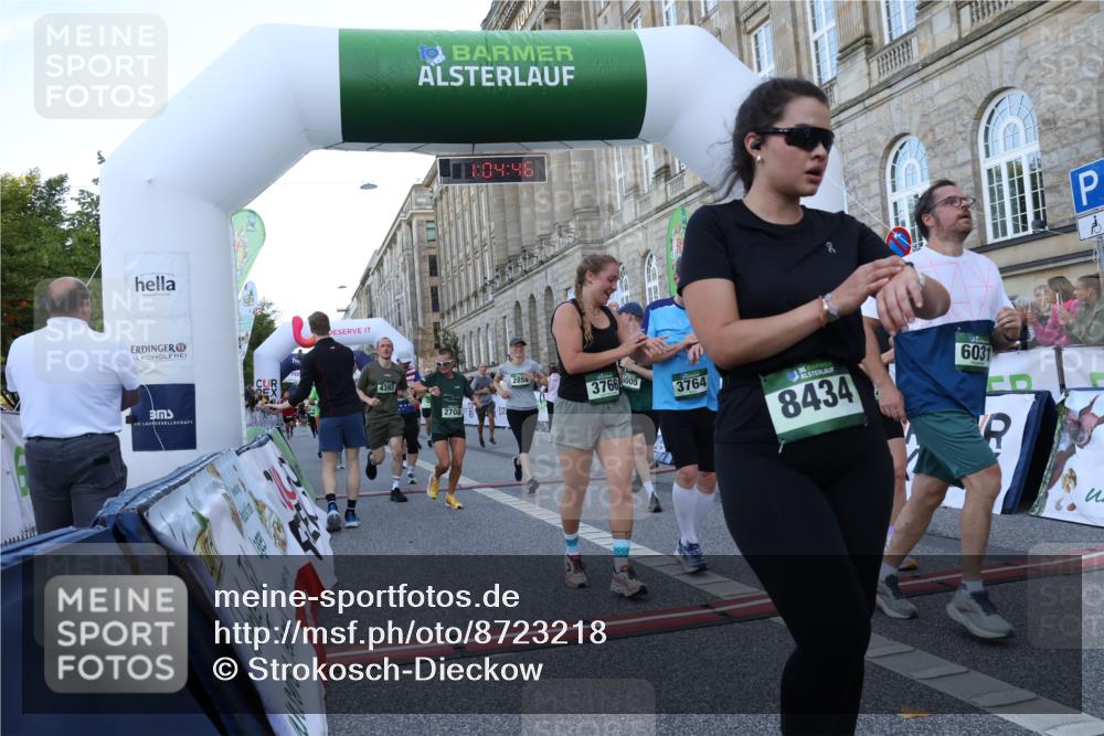 07.09.2025 - BARMER Alsterlauf Strokosch-Dieckow http://msf.ph/oto/8723218 07.09.2025 10:04:44 Ziel 2477, 2511, 2708, 2859, 2956, 2986, 3027, 3281, 3420, 3423, 3436, 3764, 3765, 3766, 4392, 4876, 4877, 5236, 5659, 5923, 5984, 6005, 6007, 6031, 6296, 8166, 8359, 8434, 8443 meine-sportfotos.de