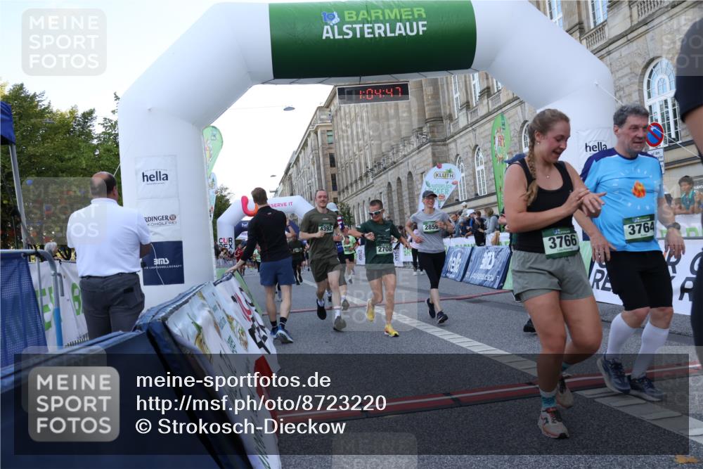 07.09.2025 - BARMER Alsterlauf Strokosch-Dieckow http://msf.ph/oto/8723220 07.09.2025 10:04:45 Ziel 2103, 2477, 2708, 2859, 2956, 2986, 3027, 3281, 3420, 3423, 3436, 3764, 3765, 3766, 4392, 4876, 4877, 5111, 5112, 5236, 5659, 5923, 5984, 6005, 6007, 6031, 6115, 6296, 8166, 8359, 8443 meine-sportfotos.de