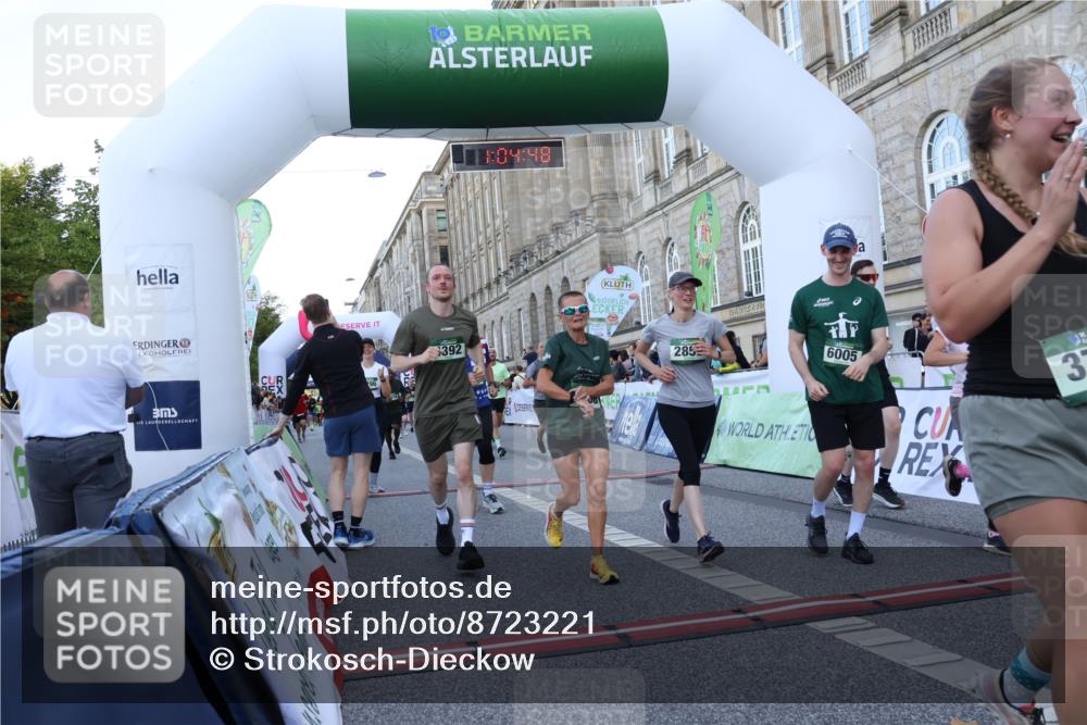 07.09.2025 - BARMER Alsterlauf Strokosch-Dieckow http://msf.ph/oto/8723221 07.09.2025 10:04:46 Ziel 2103, 2477, 2700, 2701, 2708, 2859, 2956, 2986, 3027, 3281, 3420, 3423, 3436, 3764, 3765, 3766, 4392, 4766, 4876, 4877, 5111, 5112, 5236, 5659, 5923, 6005, 6007, 6031, 6115, 6296, 8166, 8359, 8443 meine-sportfotos.de