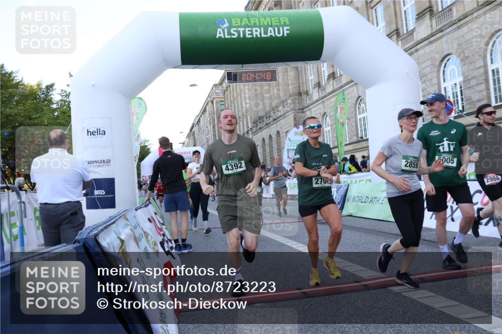 07.09.2025 - BARMER Alsterlauf Strokosch-Dieckow http://msf.ph/oto/8723223 07.09.2025 10:04:46 Ziel 2103, 2477, 2700, 2701, 2708, 2859, 2956, 2986, 3027, 3281, 3420, 3423, 3436, 3764, 3765, 3766, 4392, 4766, 4876, 4877, 5111, 5112, 5236, 5659, 5923, 6005, 6007, 6031, 6115, 6296, 8166, 8359, 8443 meine-sportfotos.de