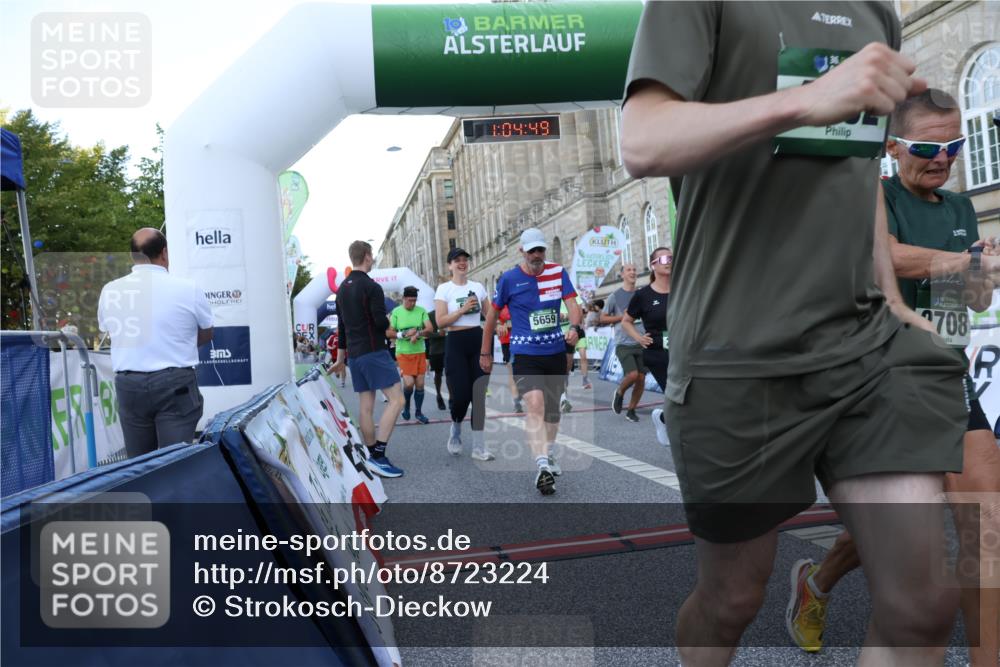 07.09.2025 - BARMER Alsterlauf Strokosch-Dieckow http://msf.ph/oto/8723224 07.09.2025 10:04:47 Ziel 2103, 2477, 2700, 2701, 2708, 2859, 2986, 3027, 3281, 3420, 3423, 3764, 3765, 3766, 4392, 4766, 4876, 4877, 5111, 5112, 5236, 5659, 5923, 6005, 6007, 6031, 6115, 6296, 8166, 8359, 8443 meine-sportfotos.de
