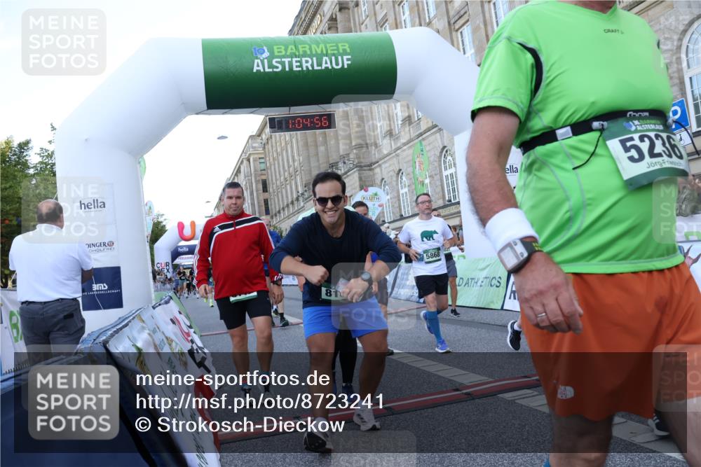 07.09.2025 - BARMER Alsterlauf Strokosch-Dieckow http://msf.ph/oto/8723241 07.09.2025 10:04:55 Ziel 2103, 2112, 2118, 2366, 2600, 2700, 2701, 2831, 2833, 3027, 3685, 3960, 4073, 4697, 4766, 4877, 5111, 5112, 5521, 5618, 5640, 6115, 6259, 8027, 8166, 8179, 8180, 8288 meine-sportfotos.de