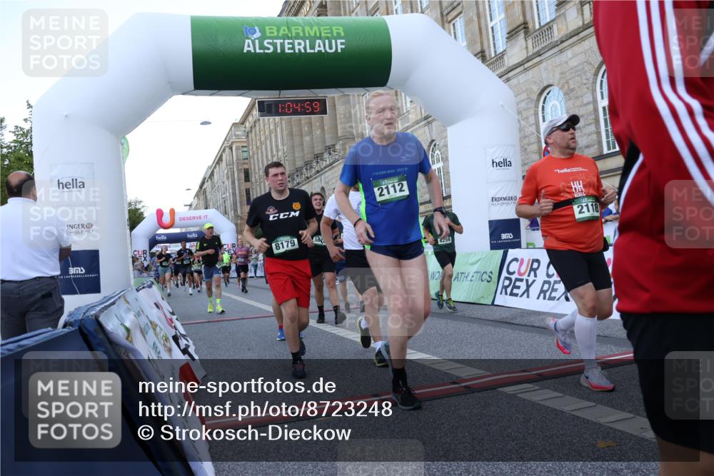 07.09.2025 - BARMER Alsterlauf Strokosch-Dieckow http://msf.ph/oto/8723248 07.09.2025 10:04:57 Ziel 2103, 2112, 2113, 2118, 2139, 2366, 2600, 2700, 2701, 2831, 2833, 2981, 3173, 3685, 3960, 4073, 4347, 4697, 4728, 4730, 4766, 5111, 5112, 5521, 5618, 5640, 5844, 6115, 6259, 8027, 8179, 8180, 8288 meine-sportfotos.de