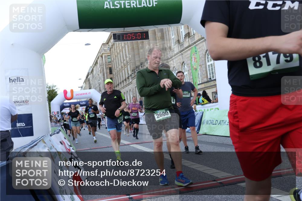07.09.2025 - BARMER Alsterlauf Strokosch-Dieckow http://msf.ph/oto/8723254 07.09.2025 10:04:59 Ziel 2112, 2113, 2118, 2139, 2366, 2600, 2831, 2833, 2981, 3172, 3173, 3685, 3913, 3960, 4073, 4347, 4372, 4697, 4728, 4730, 5521, 5612, 5618, 5640, 5844, 6214, 6259, 6265, 8027, 8179, 8180, 8288 meine-sportfotos.de