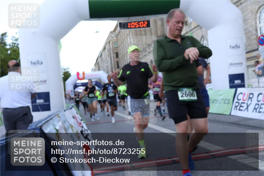 07.09.2025 - BARMER Alsterlauf Strokosch-Dieckow http://msf.ph/oto/8723255 07.09.2025 10:05:00 Ziel 2112, 2113, 2118, 2139, 2366, 2600, 2831, 2833, 2981, 3172, 3173, 3685, 3913, 3960, 4073, 4347, 4372, 4697, 4728, 4730, 5521, 5612, 5618, 5640, 5844, 6214, 6259, 6265, 8027, 8179, 8180, 8288 meine-sportfotos.de