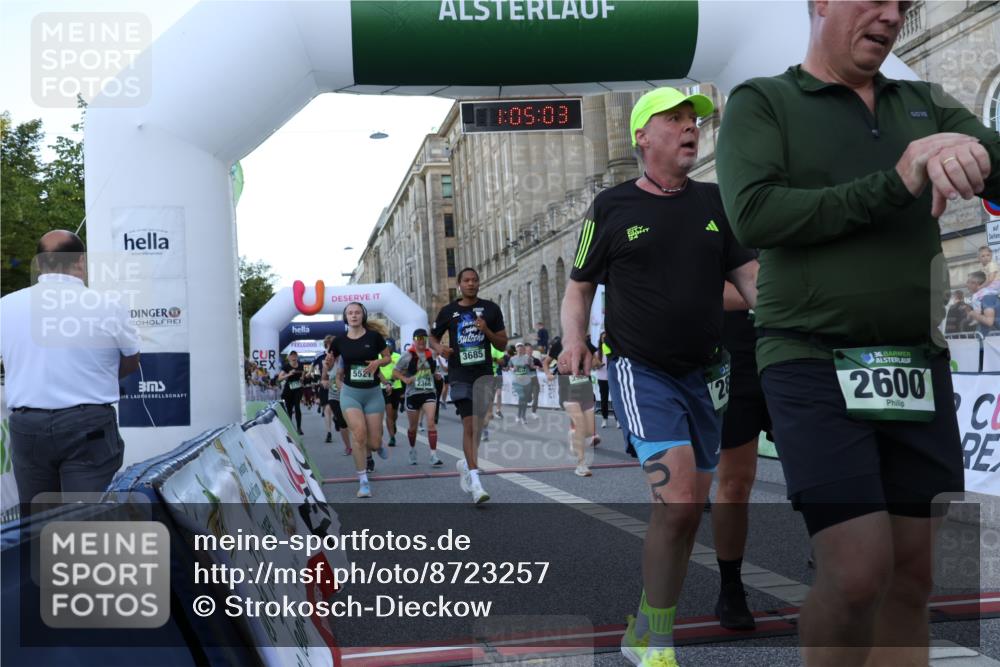 07.09.2025 - BARMER Alsterlauf Strokosch-Dieckow http://msf.ph/oto/8723257 07.09.2025 10:05:01 Ziel 2065, 2113, 2139, 2333, 2366, 2600, 2831, 2833, 2981, 3172, 3173, 3685, 3913, 3960, 4073, 4347, 4372, 4697, 4728, 4730, 4910, 5379, 5521, 5612, 5618, 5640, 5683, 5684, 5844, 6214, 6259, 6265, 8179, 8180 meine-sportfotos.de