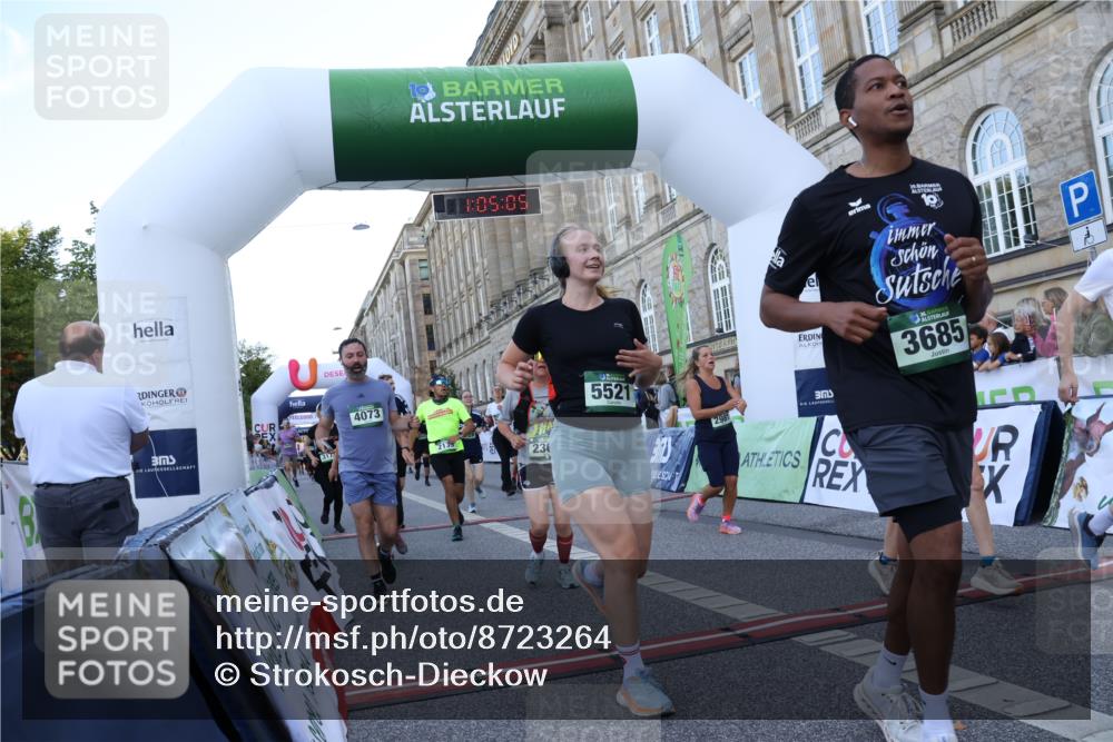 07.09.2025 - BARMER Alsterlauf Strokosch-Dieckow http://msf.ph/oto/8723264 07.09.2025 10:05:03 Ziel 2065, 2113, 2139, 2333, 2366, 2643, 2831, 2833, 2981, 3172, 3173, 3261, 3685, 3913, 3938, 3960, 4073, 4347, 4372, 4666, 4697, 4728, 4730, 4733, 4910, 5379, 5521, 5612, 5640, 5683, 5684, 5844, 6214, 6259, 6265 meine-sportfotos.de