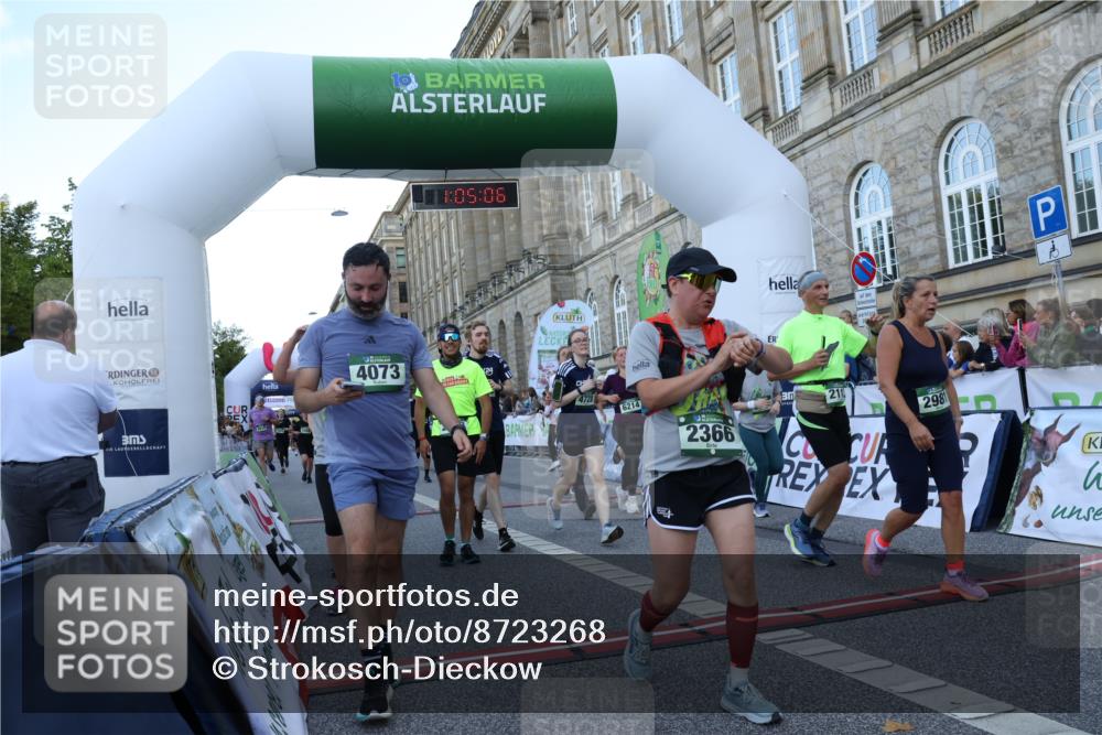 07.09.2025 - BARMER Alsterlauf Strokosch-Dieckow http://msf.ph/oto/8723268 07.09.2025 10:05:05 Ziel 2065, 2113, 2139, 2280, 2333, 2366, 2643, 2831, 2981, 3172, 3173, 3261, 3685, 3913, 3938, 3960, 4073, 4347, 4372, 4666, 4728, 4730, 4733, 4910, 5379, 5521, 5612, 5640, 5683, 5684, 5844, 6214, 6265 meine-sportfotos.de