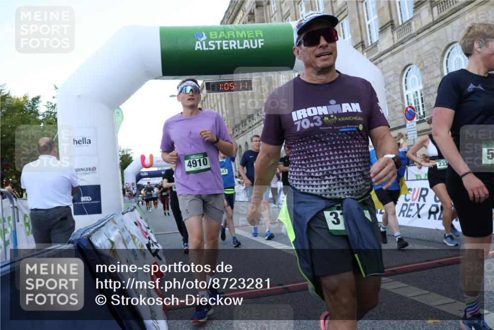 07.09.2025 - BARMER Alsterlauf Strokosch-Dieckow http://msf.ph/oto/8723281 07.09.2025 10:05:10 Ziel 2065, 2280, 2333, 2436, 2515, 2551, 2643, 2945, 3172, 3261, 3850, 3913, 3938, 3954, 4251, 4372, 4648, 4666, 4733, 4910, 5379, 5612, 5683, 5684, 6214, 6265, 6336, 8206, 8243 meine-sportfotos.de
