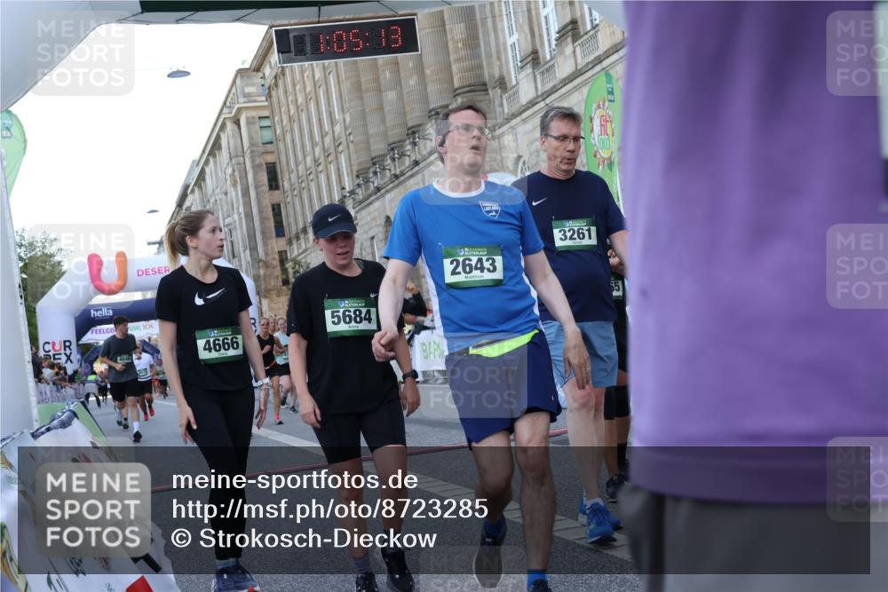 07.09.2025 - BARMER Alsterlauf Strokosch-Dieckow http://msf.ph/oto/8723285 07.09.2025 10:05:11 Ziel 2065, 2280, 2333, 2436, 2515, 2551, 2643, 2945, 3261, 3850, 3938, 3954, 4251, 4648, 4666, 4733, 4910, 5379, 5612, 5683, 5684, 6336, 8019, 8206, 8243 meine-sportfotos.de