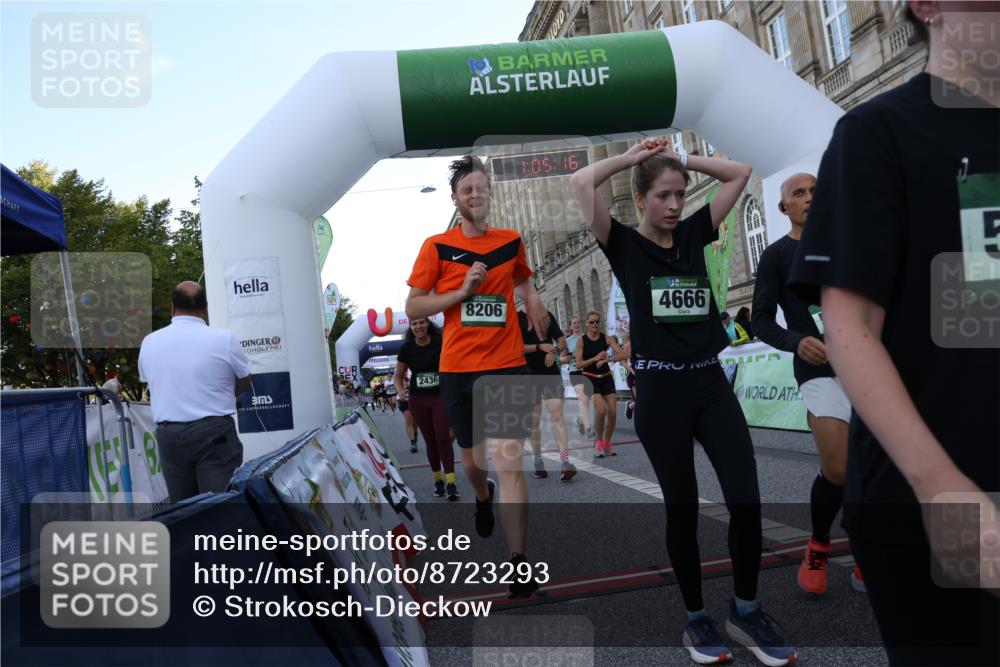 07.09.2025 - BARMER Alsterlauf Strokosch-Dieckow http://msf.ph/oto/8723293 07.09.2025 10:05:14 Ziel 2021, 2280, 2436, 2515, 2551, 2643, 2945, 3261, 3850, 3938, 3954, 4251, 4648, 4666, 4733, 4929, 6336, 8019, 8206, 8243 meine-sportfotos.de