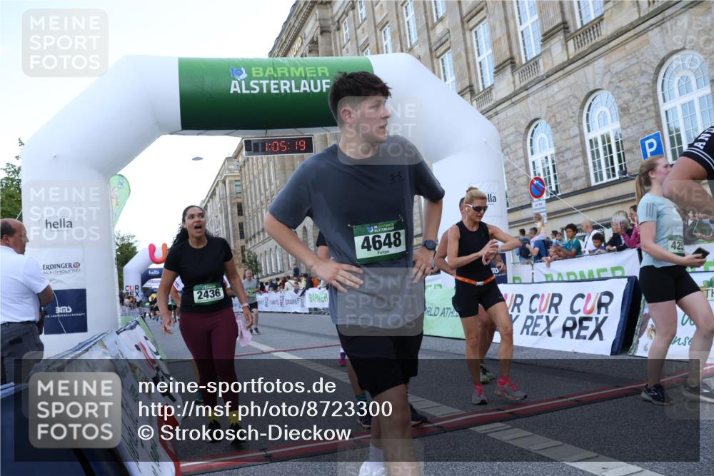 07.09.2025 - BARMER Alsterlauf Strokosch-Dieckow http://msf.ph/oto/8723300 07.09.2025 10:05:18 Ziel 2021, 2436, 2515, 2551, 2945, 3850, 3954, 4251, 4648, 4929, 5407, 5577, 5578, 6336, 8019, 8206, 8243 meine-sportfotos.de