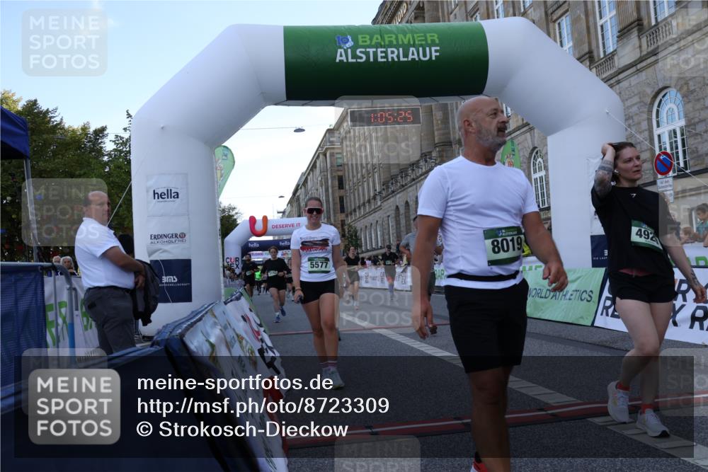 07.09.2025 - BARMER Alsterlauf Strokosch-Dieckow http://msf.ph/oto/8723309 07.09.2025 10:05:23 Ziel 2021, 2169, 3245, 3507, 3624, 4817, 4929, 5407, 5559, 5577, 5578, 5815, 5855, 5998, 6019, 8019, 8444, 8457 meine-sportfotos.de