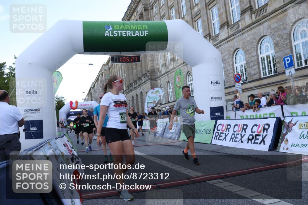 07.09.2025 - BARMER Alsterlauf Strokosch-Dieckow http://msf.ph/oto/8723312 07.09.2025 10:05:25 Ziel 2021, 2120, 2169, 2975, 3245, 3507, 3624, 3822, 4513, 4517, 4817, 5407, 5559, 5577, 5578, 5815, 5855, 5998, 6019, 6117, 8444, 8457 meine-sportfotos.de