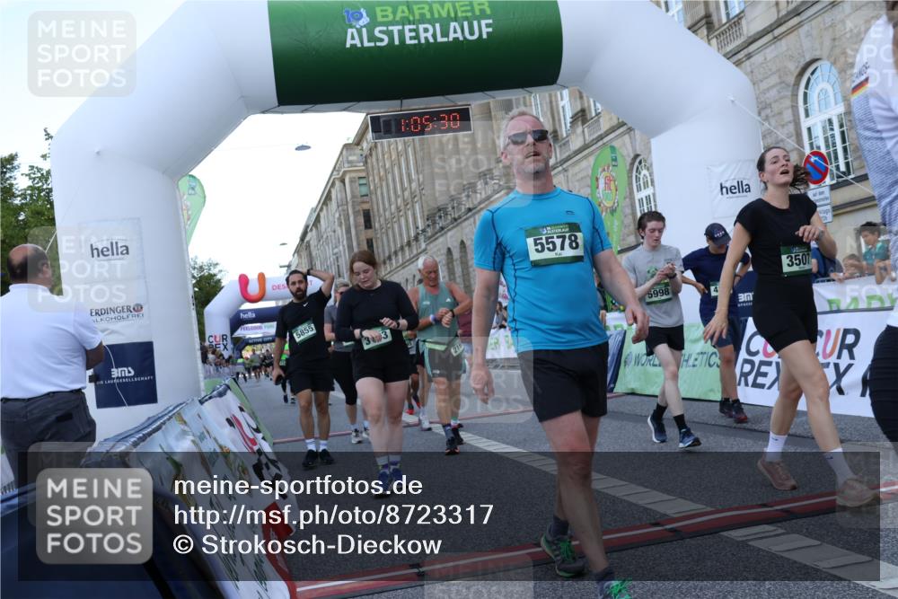 07.09.2025 - BARMER Alsterlauf Strokosch-Dieckow http://msf.ph/oto/8723317 07.09.2025 10:05:28 Ziel 2120, 2169, 2975, 3245, 3507, 3624, 3815, 3822, 4513, 4517, 4717, 4817, 5137, 5407, 5559, 5578, 5815, 5855, 5998, 6019, 6117, 8444, 8457 meine-sportfotos.de