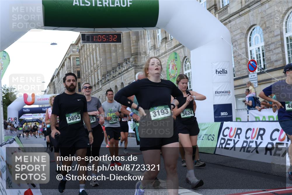 07.09.2025 - BARMER Alsterlauf Strokosch-Dieckow http://msf.ph/oto/8723321 07.09.2025 10:05:30 Ziel 2120, 2169, 2682, 2975, 3245, 3507, 3624, 3815, 3822, 4513, 4517, 4717, 4817, 5137, 5408, 5559, 5815, 5855, 5998, 6019, 6022, 6117, 8444, 8457 meine-sportfotos.de