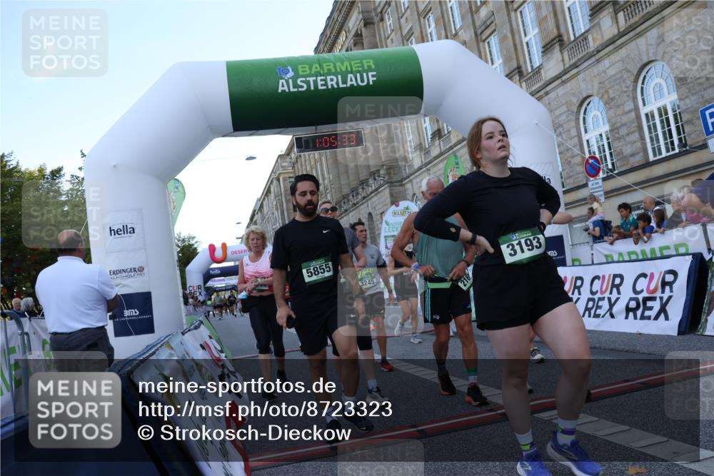 07.09.2025 - BARMER Alsterlauf Strokosch-Dieckow http://msf.ph/oto/8723323 07.09.2025 10:05:31 Ziel 2120, 2169, 2682, 2975, 3245, 3507, 3624, 3815, 3822, 4513, 4517, 4717, 4817, 4932, 5137, 5408, 5559, 5815, 5855, 5998, 6019, 6022, 6117, 8444, 8457 meine-sportfotos.de
