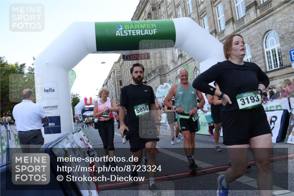 07.09.2025 - BARMER Alsterlauf Strokosch-Dieckow http://msf.ph/oto/8723324 07.09.2025 10:05:31 Ziel 2120, 2169, 2682, 2975, 3245, 3507, 3624, 3815, 3822, 4513, 4517, 4717, 4817, 4932, 5137, 5408, 5559, 5815, 5855, 5998, 6019, 6022, 6117, 8444, 8457 meine-sportfotos.de