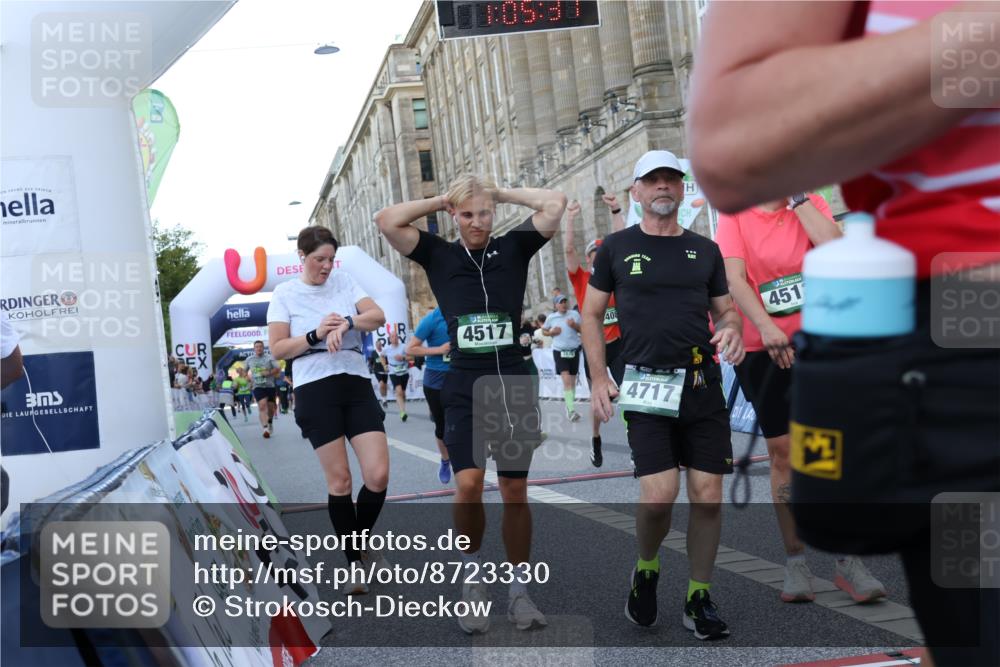 07.09.2025 - BARMER Alsterlauf Strokosch-Dieckow http://msf.ph/oto/8723330 07.09.2025 10:05:35 Ziel 2120, 2504, 2682, 2975, 3187, 3245, 3527, 3594, 3815, 3822, 3870, 4440, 4513, 4517, 4717, 4932, 5137, 5299, 5408, 5719, 6022, 6117, 8444, 8457 meine-sportfotos.de