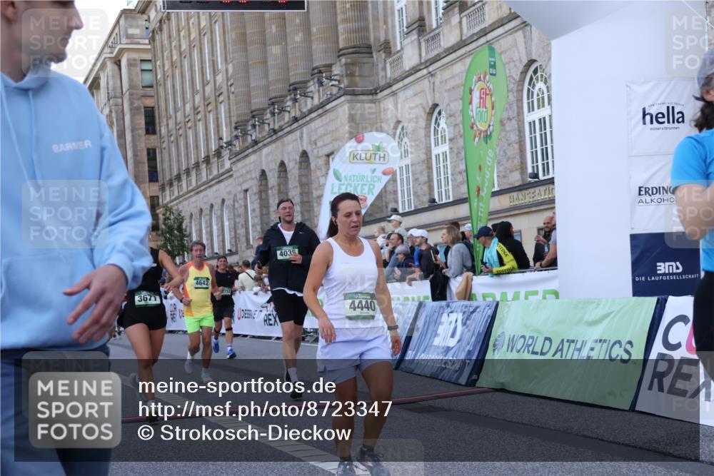 07.09.2025 - BARMER Alsterlauf Strokosch-Dieckow http://msf.ph/oto/8723347 07.09.2025 10:05:43 Ziel 2030, 2359, 2504, 2753, 2768, 3114, 3187, 3527, 3594, 3671, 3870, 4035, 4440, 4642, 4923, 4932, 5299, 5346, 5719, 5937, 6213 meine-sportfotos.de