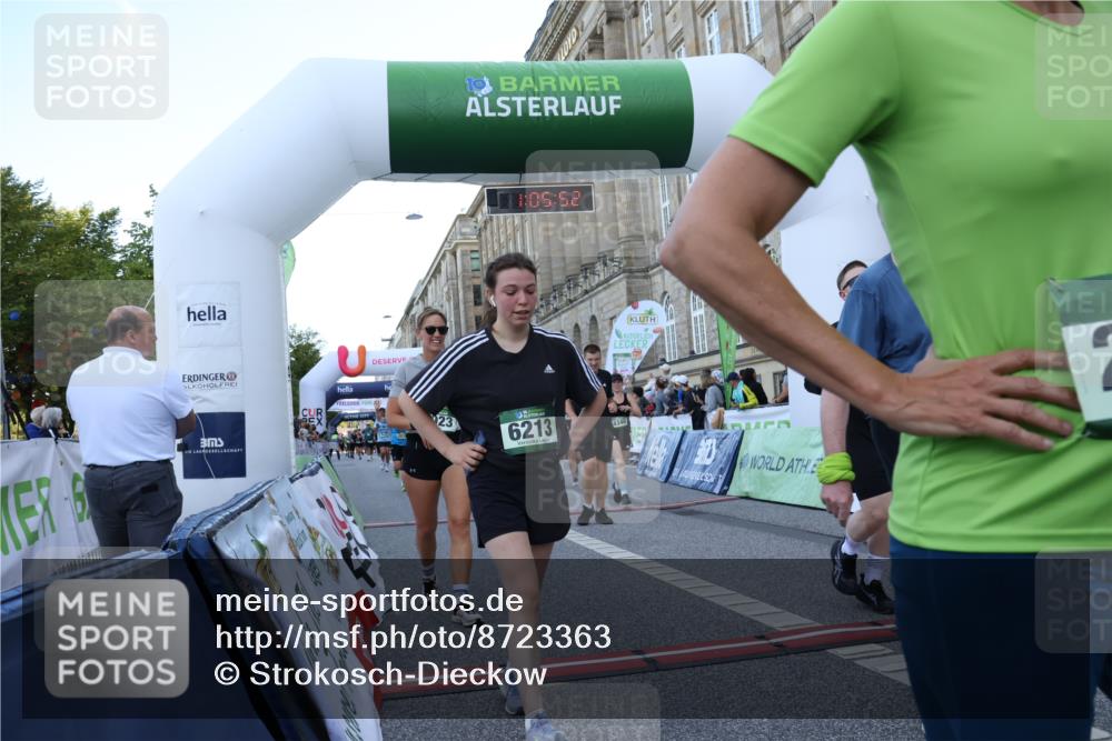 07.09.2025 - BARMER Alsterlauf Strokosch-Dieckow http://msf.ph/oto/8723363 07.09.2025 10:05:50 Ziel 2018, 2030, 2359, 2753, 2768, 2884, 3114, 4174, 4642, 4775, 4923, 5207, 5346, 5670, 5937, 6213, 8056, 8346, 8453, 8467 meine-sportfotos.de