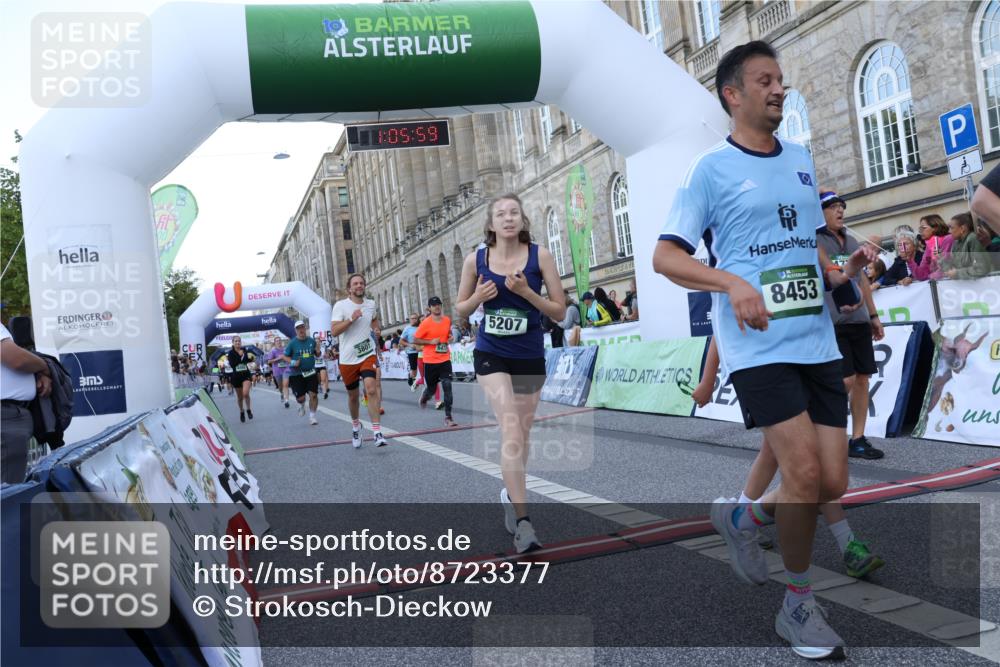 07.09.2025 - BARMER Alsterlauf Strokosch-Dieckow http://msf.ph/oto/8723377 07.09.2025 10:05:58 Ziel 2018, 2884, 3532, 3801, 3930, 4174, 4400, 4775, 4783, 4862, 5207, 5473, 5588, 5627, 5670, 6148, 6245, 8286, 8384, 8453, 8467 meine-sportfotos.de