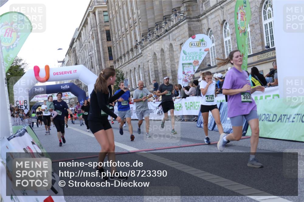 07.09.2025 - BARMER Alsterlauf Strokosch-Dieckow http://msf.ph/oto/8723390 07.09.2025 10:06:02 Ziel 2481, 3279, 3532, 3645, 3801, 3930, 4028, 4400, 4777, 4783, 4862, 5229, 5424, 5473, 5588, 5627, 6148, 6241, 6245, 8286, 8384 meine-sportfotos.de