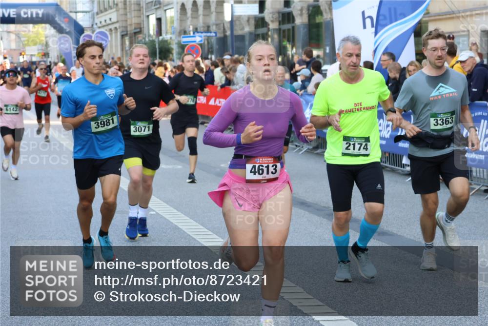 07.09.2025 - BARMER Alsterlauf Strokosch-Dieckow http://msf.ph/oto/8723421 07.09.2025 09:52:05 Ziel 2310, 2565, 2839, 2904, 3959, 4195, 4439, 4478, 4488, 4848, 4880, 4983, 5005, 5453, 5456, 5543, 5585, 5945, 5947, 5948, 5972, 5982, 5997, 6017, 8089, 8118, 8273, 8360, 8372 meine-sportfotos.de