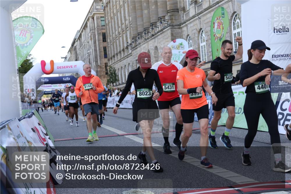 07.09.2025 - BARMER Alsterlauf Strokosch-Dieckow http://msf.ph/oto/8723426 07.09.2025 10:06:30 Ziel 2043, 2744, 3573, 3574, 3991, 4178, 4179, 4230, 4355, 4401, 4570, 4807, 5431, 5432, 5728, 5752, 5811, 6101, 6129, 6221, 8023, 8064, 8184, 8185, 8259, 8332, 8333, 8466 meine-sportfotos.de
