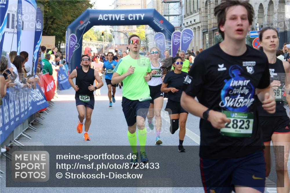 07.09.2025 - BARMER Alsterlauf Strokosch-Dieckow http://msf.ph/oto/8723433 07.09.2025 09:51:58 Ziel 2010, 2398, 2508, 2549, 2565, 2839, 2904, 3959, 4015, 4103, 4158, 4195, 4439, 4488, 4514, 4746, 4848, 4880, 4983, 5005, 5453, 5456, 5585, 5619, 5648, 5945, 5997, 6017, 6288, 8089, 8118, 8273, 8290, 8360 meine-sportfotos.de
