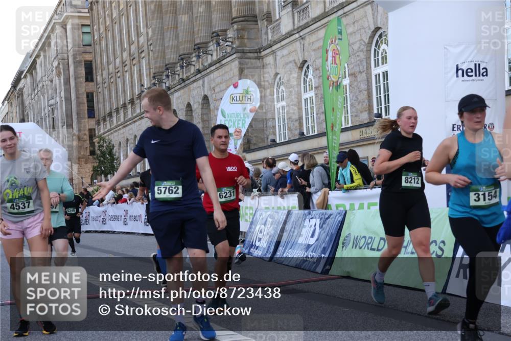 07.09.2025 - BARMER Alsterlauf Strokosch-Dieckow http://msf.ph/oto/8723438 07.09.2025 10:06:47 Ziel 2277, 2344, 3154, 3157, 3321, 3345, 3490, 4082, 4205, 4319, 4455, 4537, 4591, 5240, 5363, 5478, 5762, 6045, 6085, 6149, 6173, 6231, 8152, 8212 meine-sportfotos.de