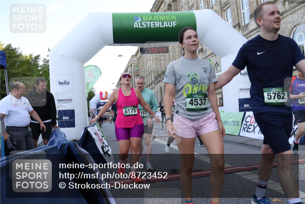 07.09.2025 - BARMER Alsterlauf Strokosch-Dieckow http://msf.ph/oto/8723452 07.09.2025 10:06:52 Ziel 2237, 2254, 2277, 2344, 2523, 3157, 3212, 3321, 3345, 3439, 3490, 4205, 4272, 4455, 4525, 4591, 5217, 5240, 5348, 5363, 6045, 6085, 6149, 6173, 6231, 6299, 6302, 8076, 8152 meine-sportfotos.de