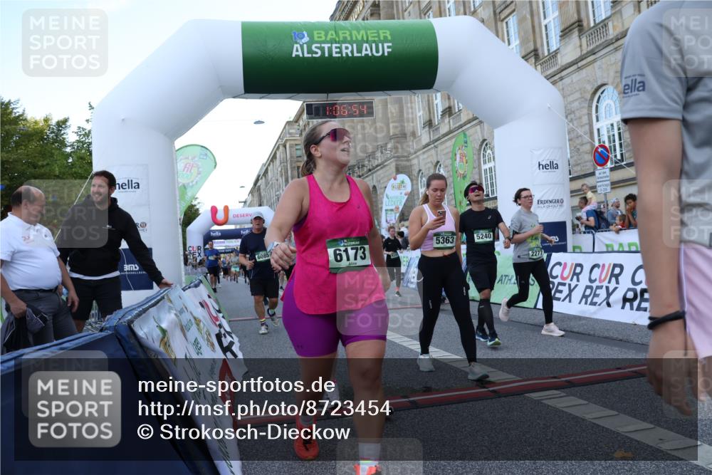 07.09.2025 - BARMER Alsterlauf Strokosch-Dieckow http://msf.ph/oto/8723454 07.09.2025 10:06:52 Ziel 2237, 2254, 2277, 2344, 2523, 3157, 3212, 3321, 3345, 3439, 3490, 4205, 4272, 4455, 4525, 4591, 5217, 5240, 5348, 5363, 6045, 6085, 6149, 6173, 6231, 6299, 6302, 8076, 8152 meine-sportfotos.de