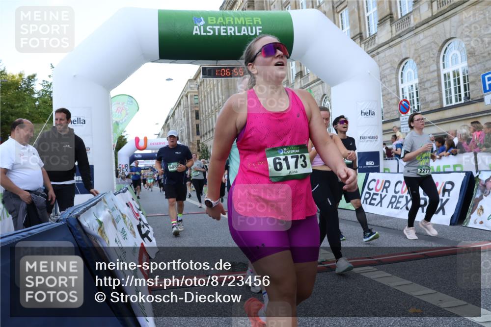 07.09.2025 - BARMER Alsterlauf Strokosch-Dieckow http://msf.ph/oto/8723456 07.09.2025 10:06:53 Ziel 2237, 2254, 2277, 2344, 2523, 3157, 3212, 3321, 3345, 3428, 3439, 3490, 4064, 4205, 4272, 4455, 4525, 4591, 5217, 5240, 5348, 5363, 6045, 6085, 6149, 6173, 6299, 6302, 8076, 8152 meine-sportfotos.de