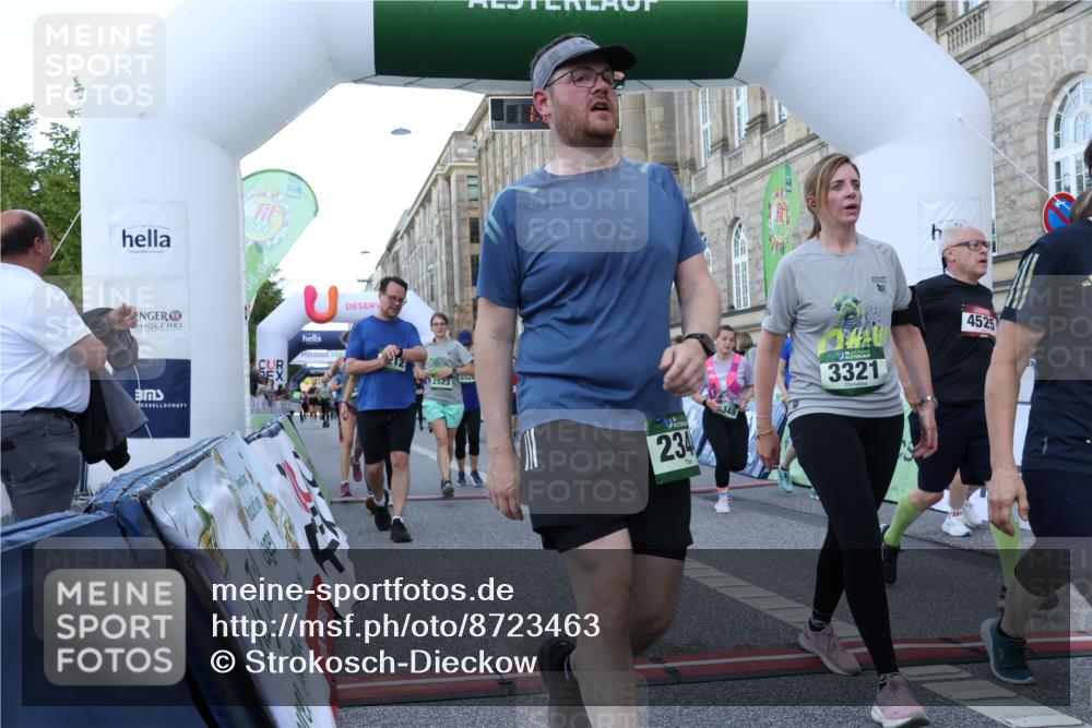 07.09.2025 - BARMER Alsterlauf Strokosch-Dieckow http://msf.ph/oto/8723463 07.09.2025 10:06:58 Ziel 2237, 2254, 2344, 2380, 2467, 2468, 2523, 2795, 3184, 3212, 3275, 3321, 3345, 3428, 3439, 4064, 4205, 4272, 4356, 4525, 5050, 5217, 5348, 5759, 6036, 6149, 6299, 6302, 8076, 8152 meine-sportfotos.de