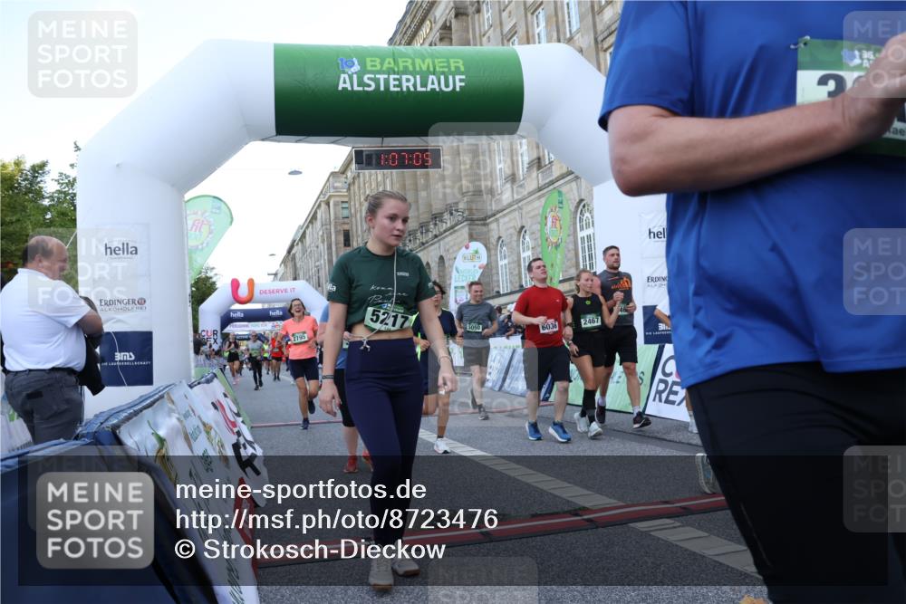 07.09.2025 - BARMER Alsterlauf Strokosch-Dieckow http://msf.ph/oto/8723476 07.09.2025 10:07:03 Ziel 2254, 2380, 2467, 2468, 2523, 2573, 2574, 2795, 3184, 3275, 3428, 3439, 3691, 4064, 4272, 4356, 5050, 5217, 5348, 5602, 5759, 5801, 5934, 6036, 6299, 6302, 6342 meine-sportfotos.de