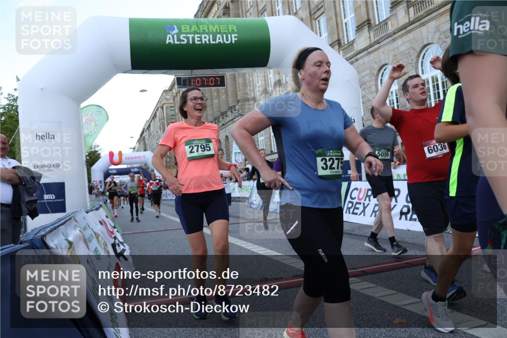 07.09.2025 - BARMER Alsterlauf Strokosch-Dieckow http://msf.ph/oto/8723482 07.09.2025 10:07:05 Ziel 2380, 2467, 2468, 2573, 2574, 2795, 3184, 3275, 3428, 3655, 3691, 3739, 3804, 3810, 3940, 3957, 3958, 4064, 4356, 4502, 5050, 5602, 5759, 5801, 5934, 6036, 6342 meine-sportfotos.de
