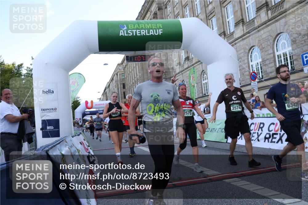 07.09.2025 - BARMER Alsterlauf Strokosch-Dieckow http://msf.ph/oto/8723493 07.09.2025 10:07:09 Ziel 2244, 2380, 2573, 2574, 2795, 3184, 3655, 3691, 3739, 3804, 3810, 3940, 3957, 3958, 4356, 4502, 5510, 5602, 5646, 5801, 5934, 6039, 6342, 8304, 8348 meine-sportfotos.de