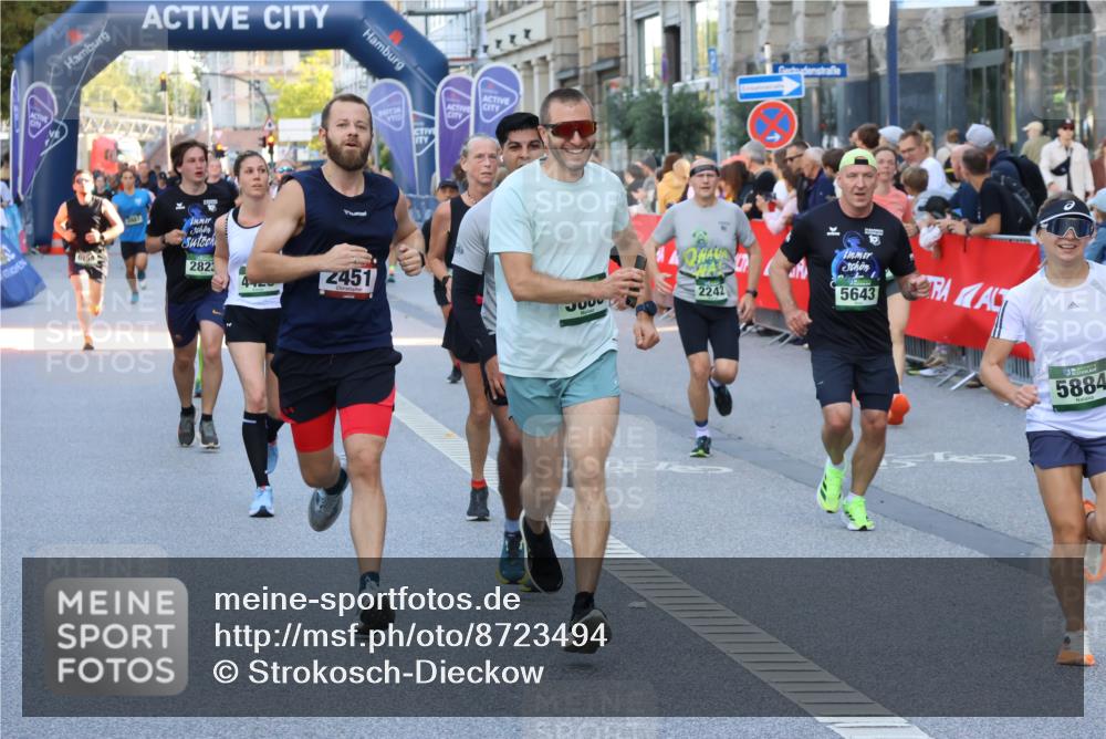 07.09.2025 - BARMER Alsterlauf Strokosch-Dieckow http://msf.ph/oto/8723494 07.09.2025 09:51:53 Ziel 2010, 2040, 2398, 2508, 2549, 2565, 2839, 3029, 3068, 3069, 4015, 4103, 4158, 4439, 4453, 4488, 4514, 4746, 4880, 5005, 5311, 5420, 5456, 5575, 5585, 5619, 5648, 6288, 8089, 8118, 8273, 8290, 8305, 8360, 8425 meine-sportfotos.de