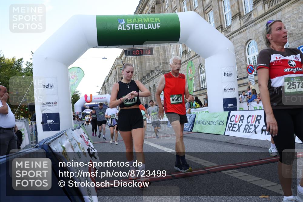 07.09.2025 - BARMER Alsterlauf Strokosch-Dieckow http://msf.ph/oto/8723499 07.09.2025 10:07:11 Ziel 2244, 2573, 2574, 2668, 3655, 3691, 3739, 3804, 3810, 3940, 3957, 3958, 4502, 5510, 5602, 5646, 5801, 5934, 6039, 6342, 8304, 8348 meine-sportfotos.de