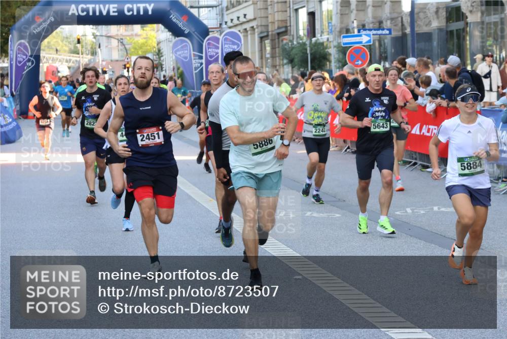 07.09.2025 - BARMER Alsterlauf Strokosch-Dieckow http://msf.ph/oto/8723507 07.09.2025 09:51:53 Ziel 2010, 2040, 2398, 2508, 2549, 2565, 2839, 3029, 3068, 3069, 4015, 4103, 4158, 4439, 4453, 4488, 4514, 4746, 4880, 5005, 5311, 5420, 5456, 5575, 5585, 5619, 5648, 6288, 8089, 8118, 8273, 8290, 8305, 8360, 8425 meine-sportfotos.de