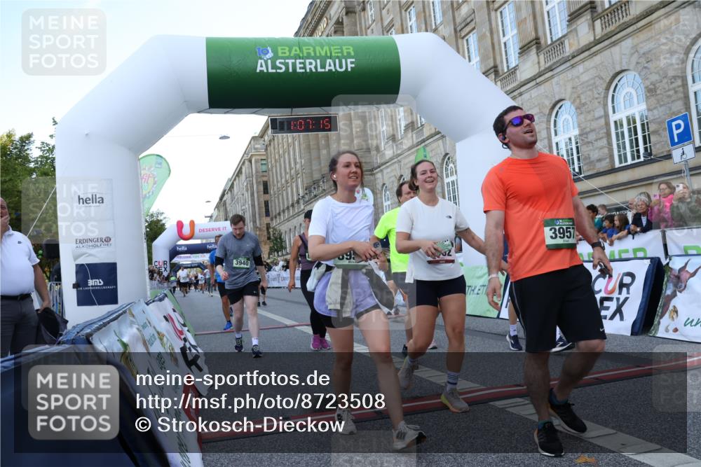 07.09.2025 - BARMER Alsterlauf Strokosch-Dieckow http://msf.ph/oto/8723508 07.09.2025 10:07:14 Ziel 2244, 2668, 3427, 3655, 3739, 3804, 3810, 3940, 3957, 3958, 4502, 4711, 5510, 5602, 5646, 5801, 5833, 6039, 8304, 8348 meine-sportfotos.de