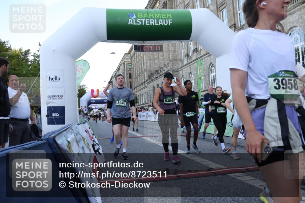 07.09.2025 - BARMER Alsterlauf Strokosch-Dieckow http://msf.ph/oto/8723511 07.09.2025 10:07:15 Ziel 2244, 2668, 3427, 3655, 3739, 3804, 3810, 3940, 3957, 3958, 4502, 4711, 4854, 5510, 5646, 5833, 6039, 8304, 8348 meine-sportfotos.de