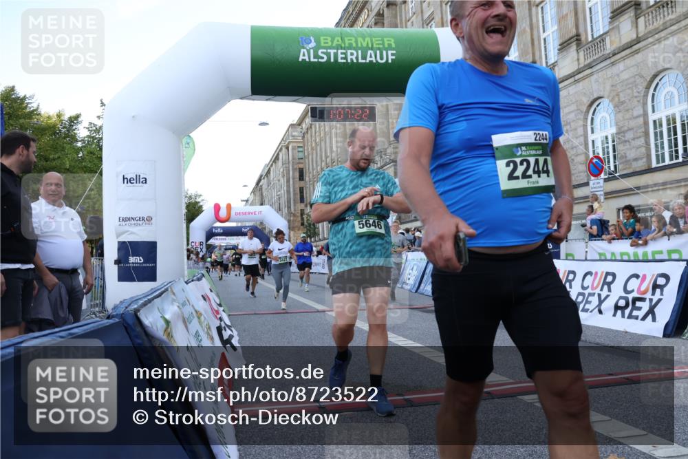 07.09.2025 - BARMER Alsterlauf Strokosch-Dieckow http://msf.ph/oto/8723522 07.09.2025 10:07:20 Ziel 2244, 2668, 2994, 3391, 3427, 3729, 3730, 4089, 4090, 4466, 4711, 4854, 5333, 5510, 5646, 5833, 8348 meine-sportfotos.de