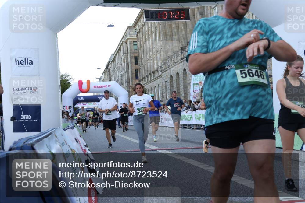 07.09.2025 - BARMER Alsterlauf Strokosch-Dieckow http://msf.ph/oto/8723524 07.09.2025 10:07:21 Ziel 2668, 2994, 3391, 3427, 3729, 3730, 4089, 4090, 4466, 4711, 4854, 5333, 5646, 5833, 8348 meine-sportfotos.de