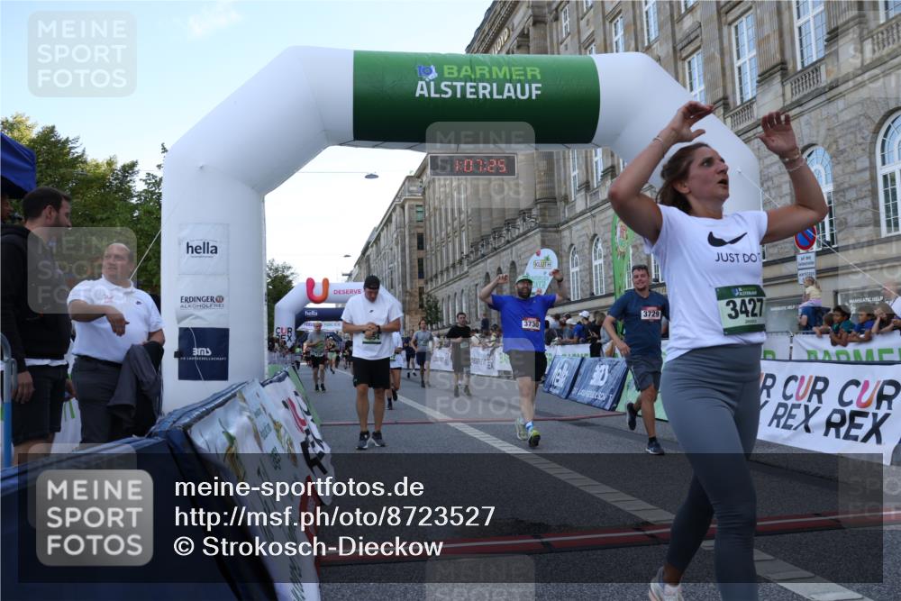 07.09.2025 - BARMER Alsterlauf Strokosch-Dieckow http://msf.ph/oto/8723527 07.09.2025 10:07:23 Ziel 2994, 3391, 3427, 3729, 3730, 3998, 4089, 4090, 4466, 4711, 4854, 4934, 5198, 5200, 5333, 5833, 8157 meine-sportfotos.de